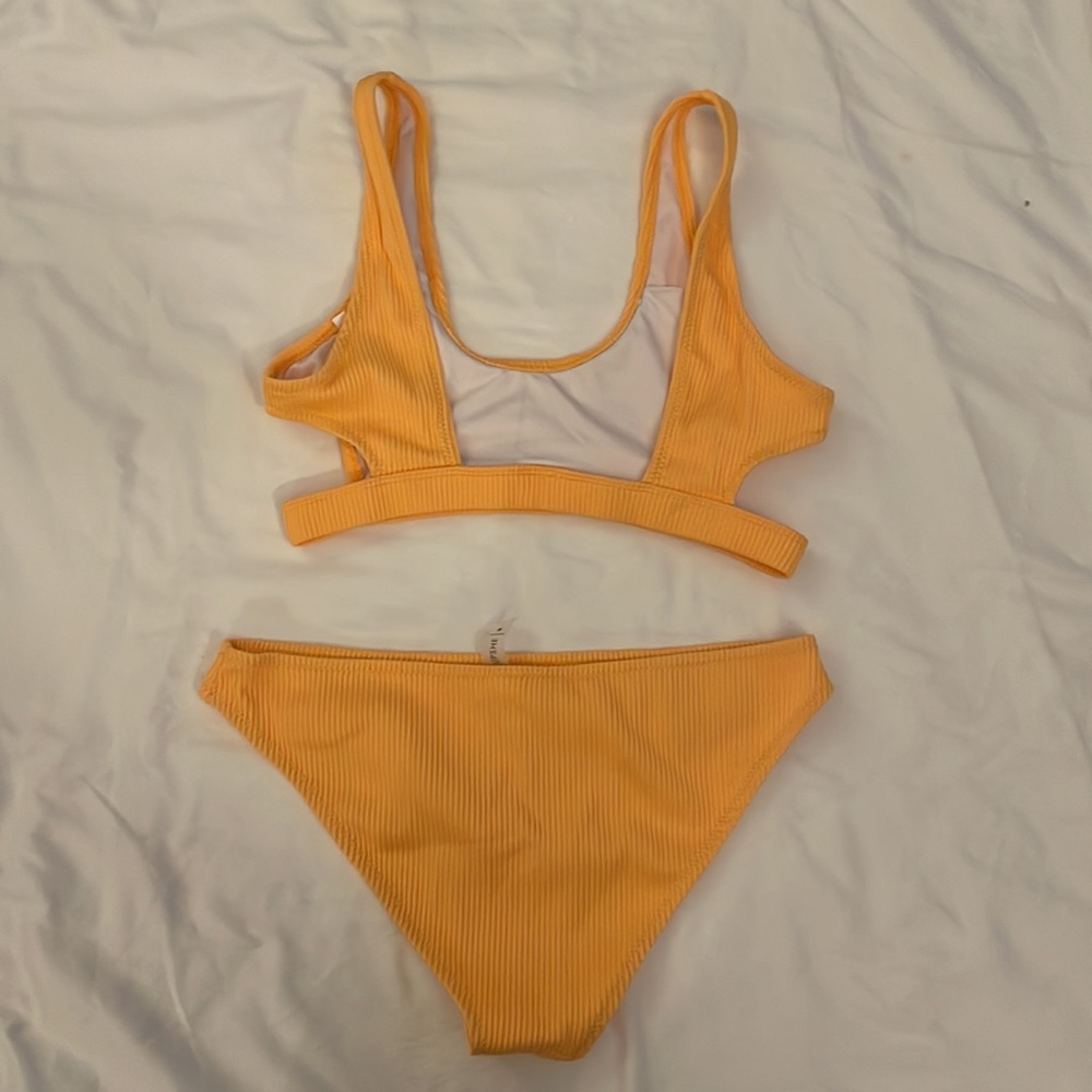 Cupshe Yellow Ribbed Bikini - Picture 3 of 5